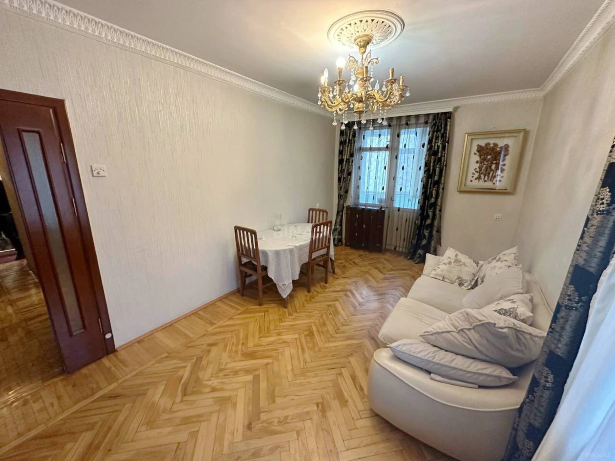 Kirayə verilir 2 otaqlı mənzil 60 m²