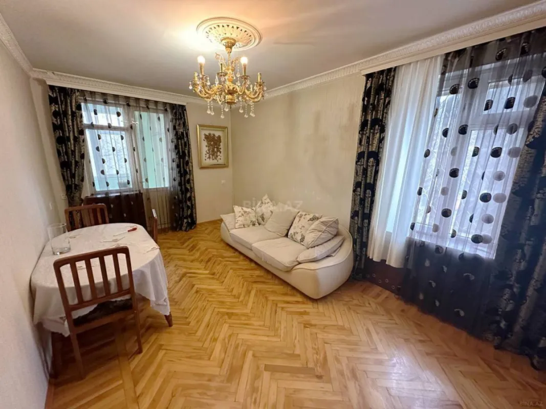 Kirayə verilir 2 otaqlı mənzil 60 m²