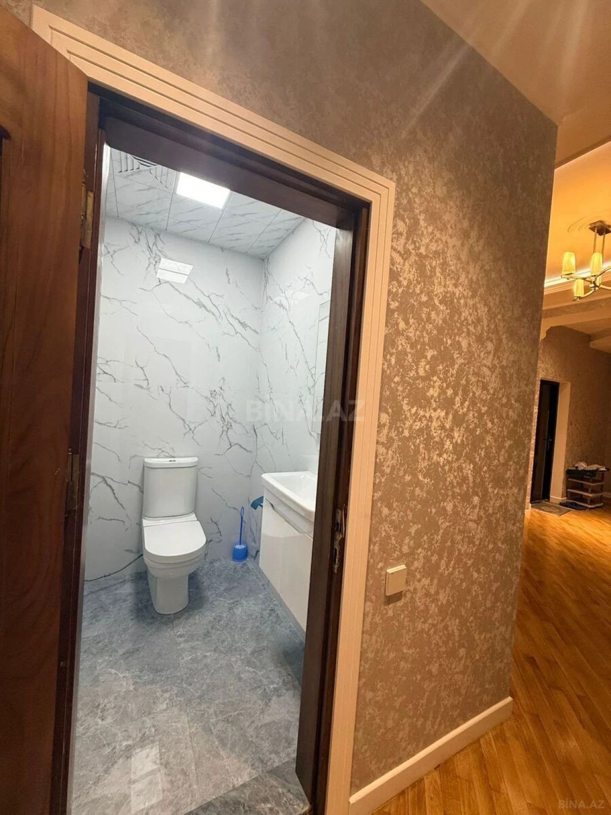 Satılır 4 otaqlı mənzil 170 m²