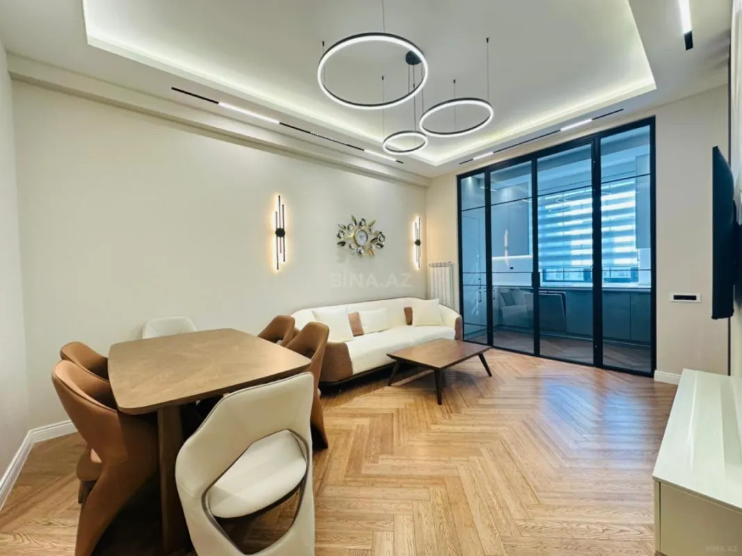 Satılır 2 otaqlı mənzil 68 m²