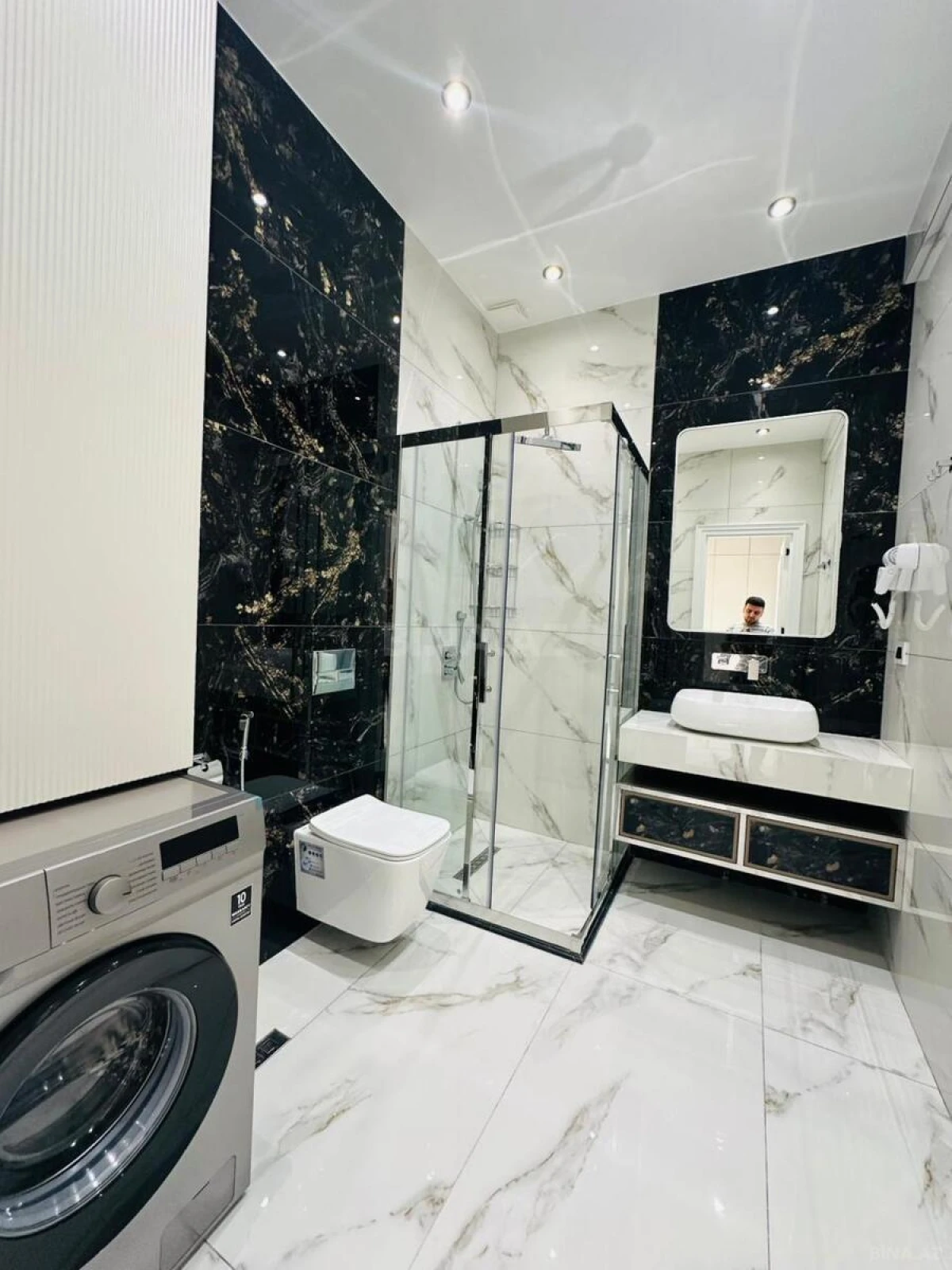 Satılır 2 otaqlı mənzil 68 m²