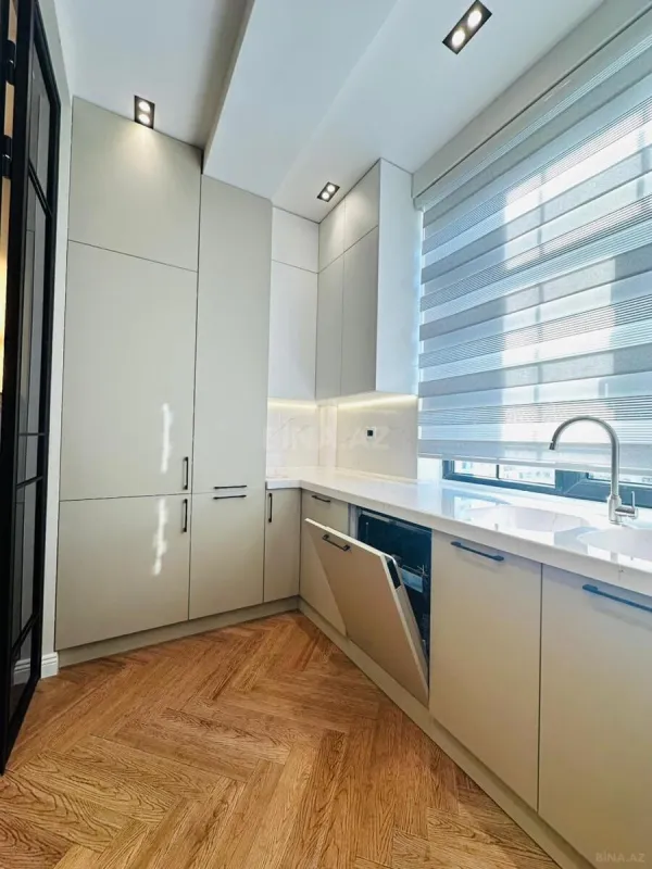 Satılır 2 otaqlı mənzil 68 m²