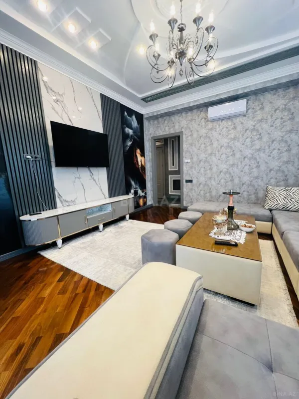 Satılır 3 otaqlı mənzil 120 m²