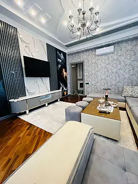 Satılır 3 otaqlı mənzil 120 m²