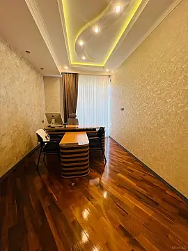Satılır 3 otaqlı mənzil 120 m²