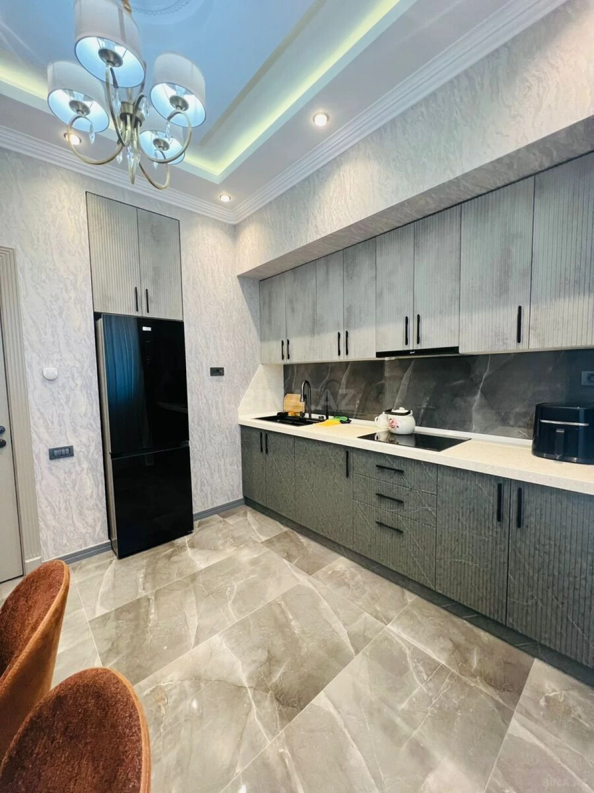 Satılır 3 otaqlı mənzil 120 m²