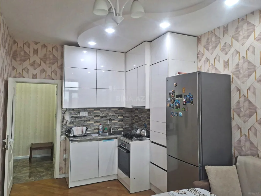 Satılır 2 otaqlı mənzil 62 m²