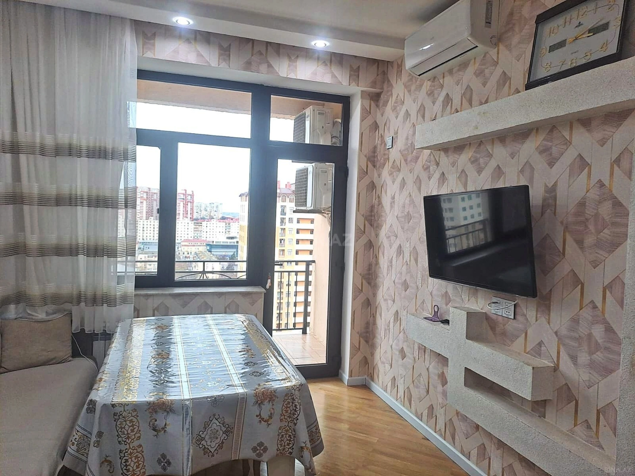 Satılır 2 otaqlı mənzil 62 m²