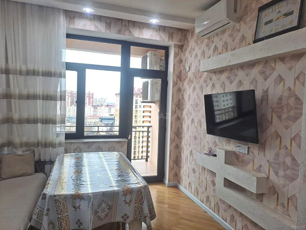 Satılır 2 otaqlı mənzil 62 m²