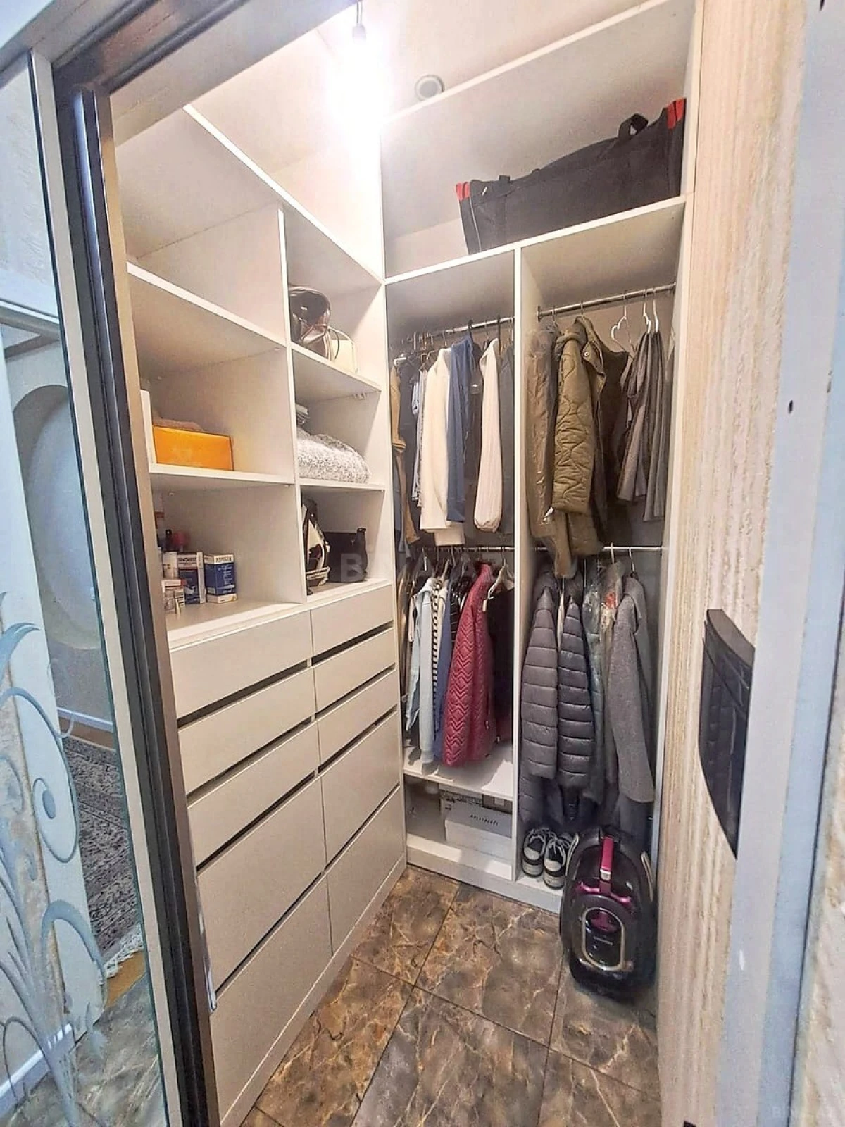 Satılır 2 otaqlı mənzil 62 m²