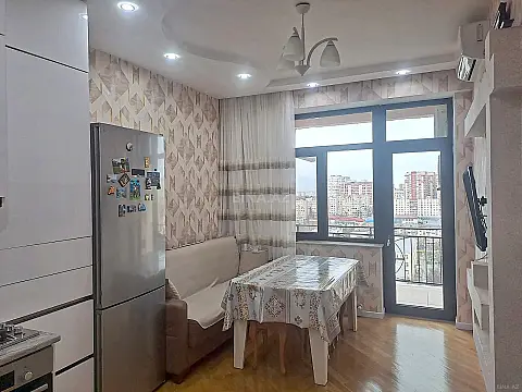 Satılır 2 otaqlı mənzil 62 m²