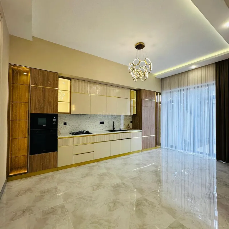Satılır 4 otaqlı həyət evi 200 m²