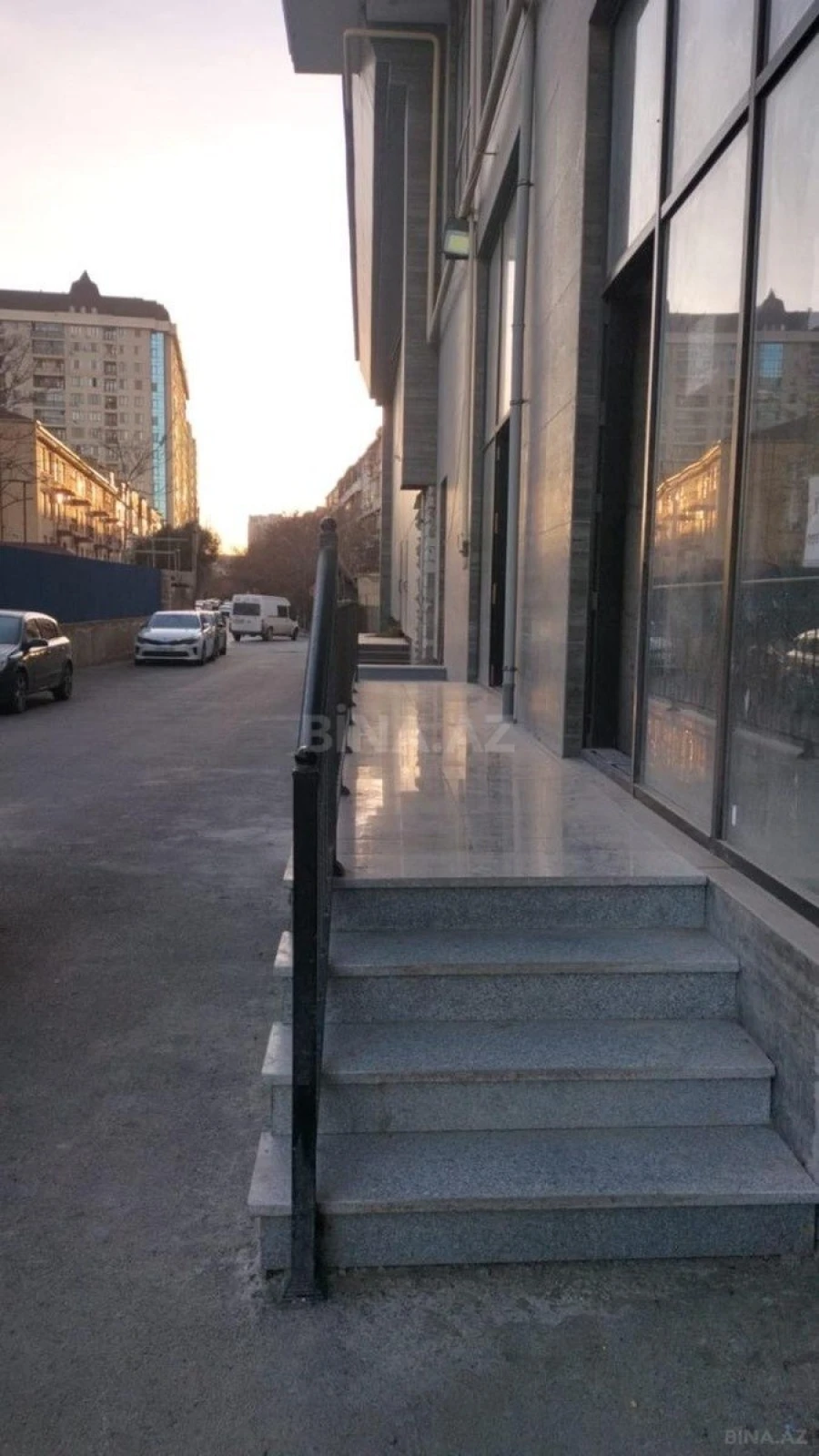 Satılır obyekt 120 m²