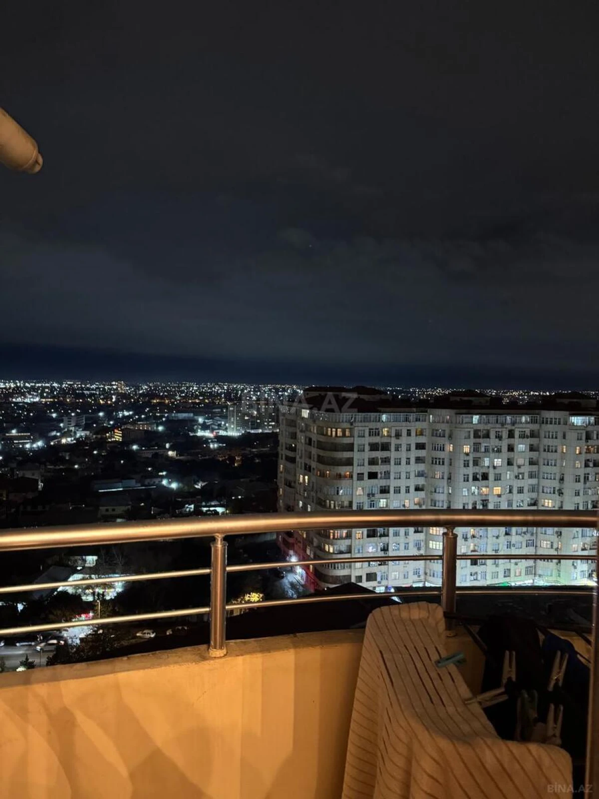 Satılır 2 otaqlı mənzil 60 m²