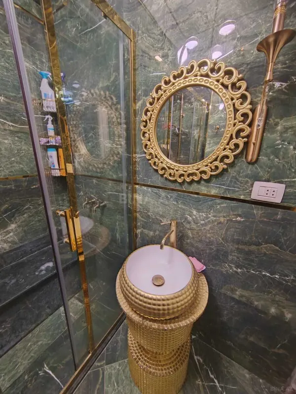 Satılır 2 otaqlı mənzil 79 m²