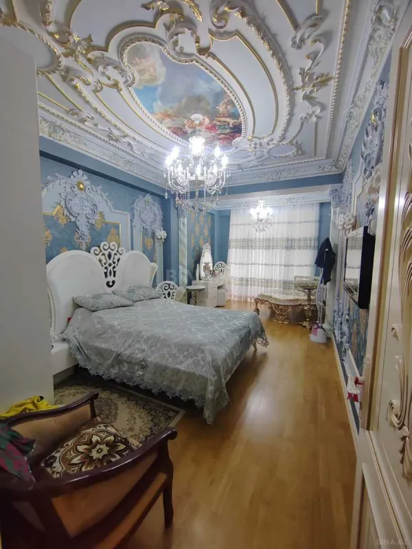 Satılır 2 otaqlı mənzil 79 m²