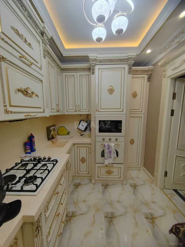 Satılır 2 otaqlı mənzil 79 m²