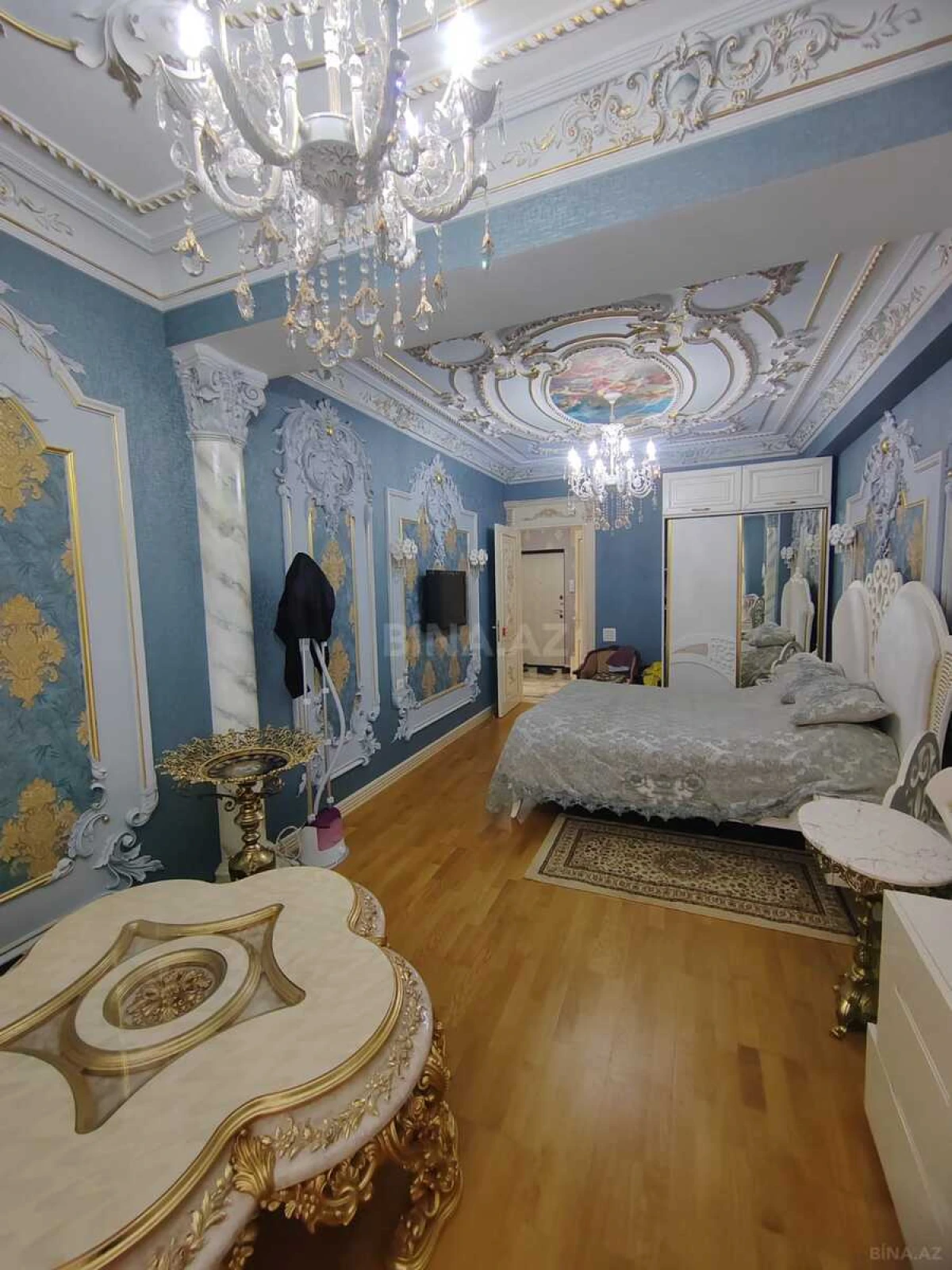 Satılır 2 otaqlı mənzil 79 m²