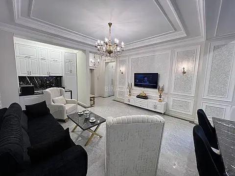 Kirayə verilir 2 otaqlı mənzil 80 m²