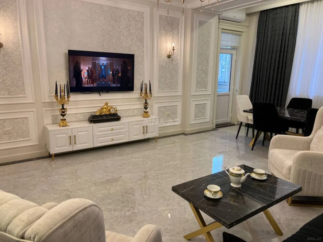 Kirayə verilir 2 otaqlı mənzil 80 m²