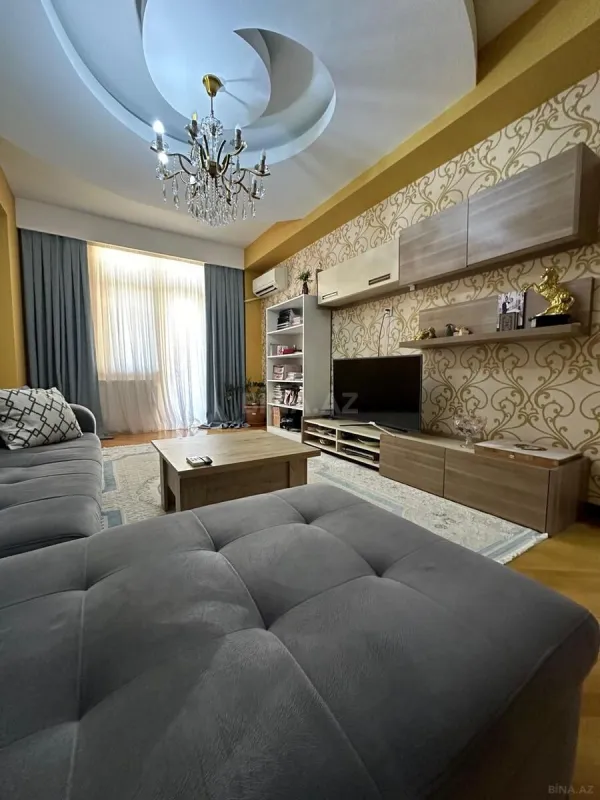 Satılır 2 otaqlı mənzil 85 m²