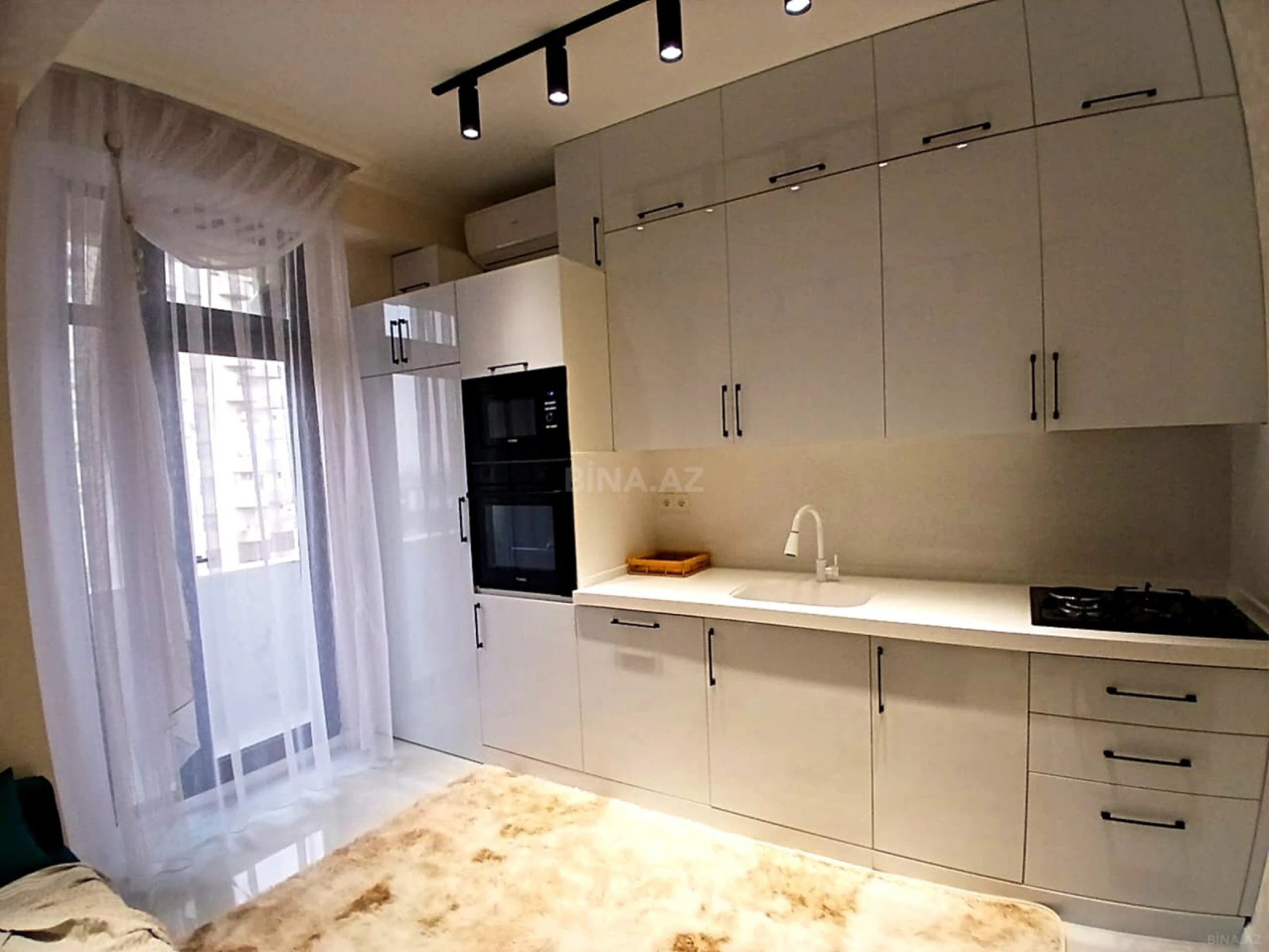 Satılır 2 otaqlı mənzil 42 m²