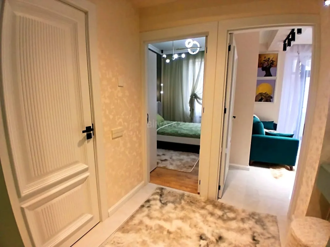 Satılır 2 otaqlı mənzil 42 m²