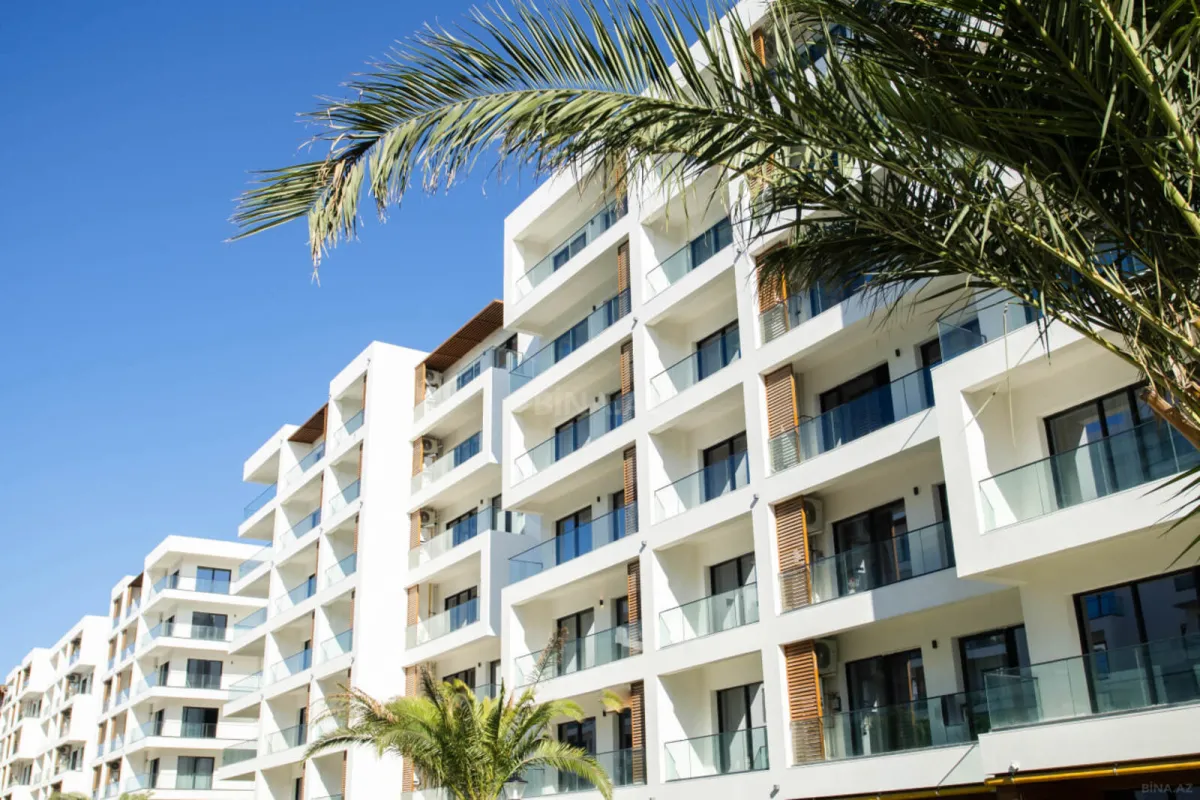 Satılır 2 otaqlı mənzil 92 m²