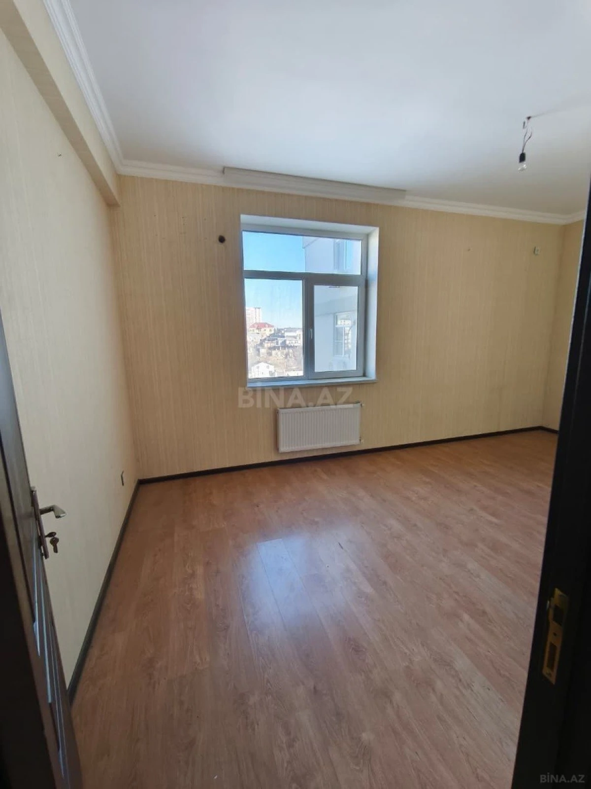 Satılır 2 otaqlı mənzil 70 m²