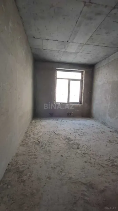 Satılır 5 otaqlı mənzil 342 m²