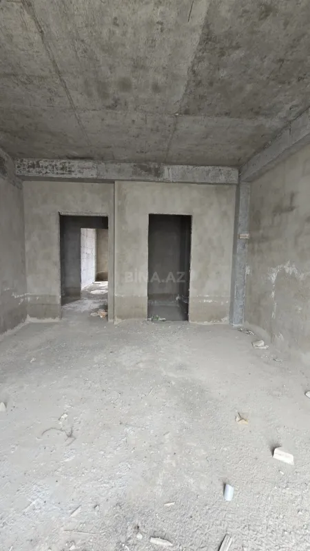 Satılır 5 otaqlı mənzil 342 m²