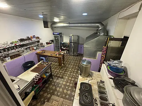 Satılır obyekt 155 m² — Bakı, Qaraçuxur 155.00 m²