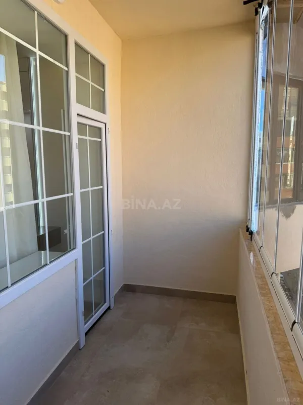 Satılır 4 otaqlı mənzil 132 m²