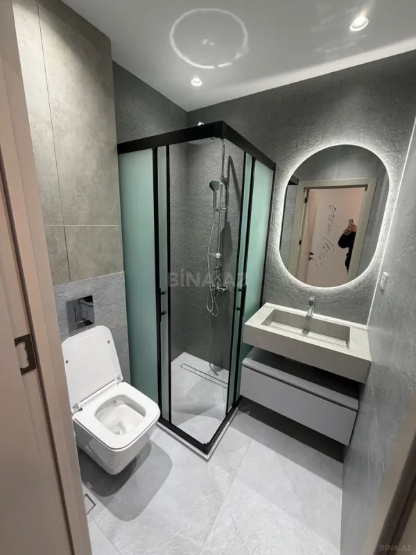 Satılır 4 otaqlı mənzil 132 m²