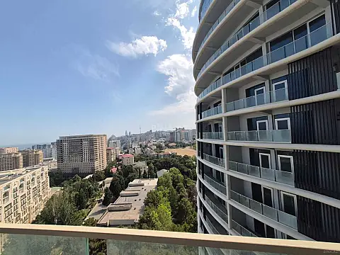 Satılır 2 otaqlı mənzil 103 m²