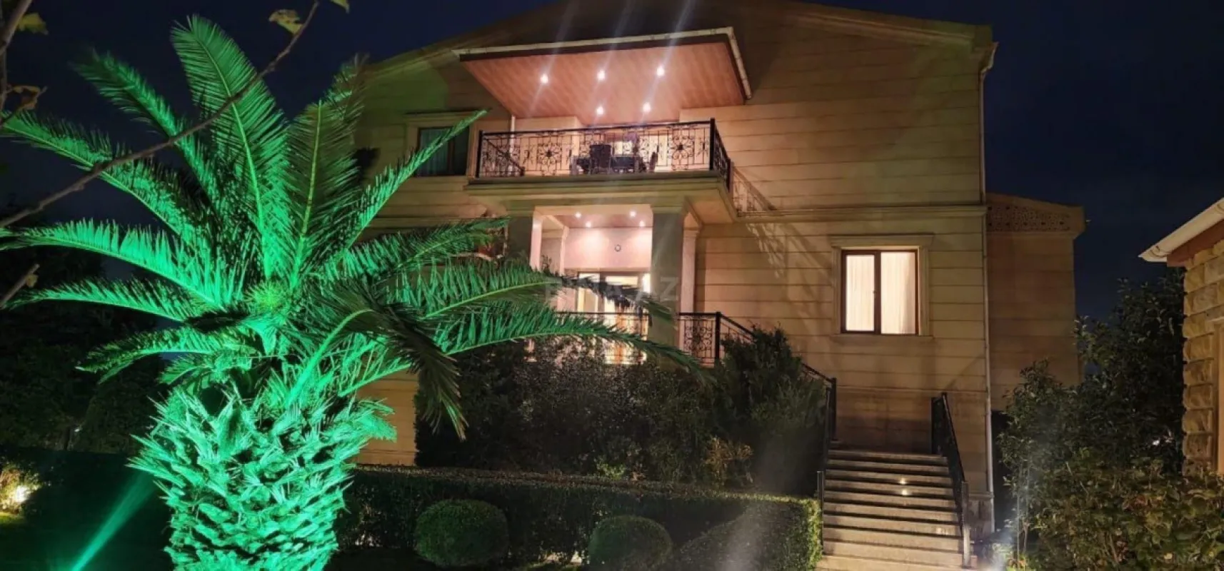 Kirayə verilir 5 otaqlı həyət evi 500 m²