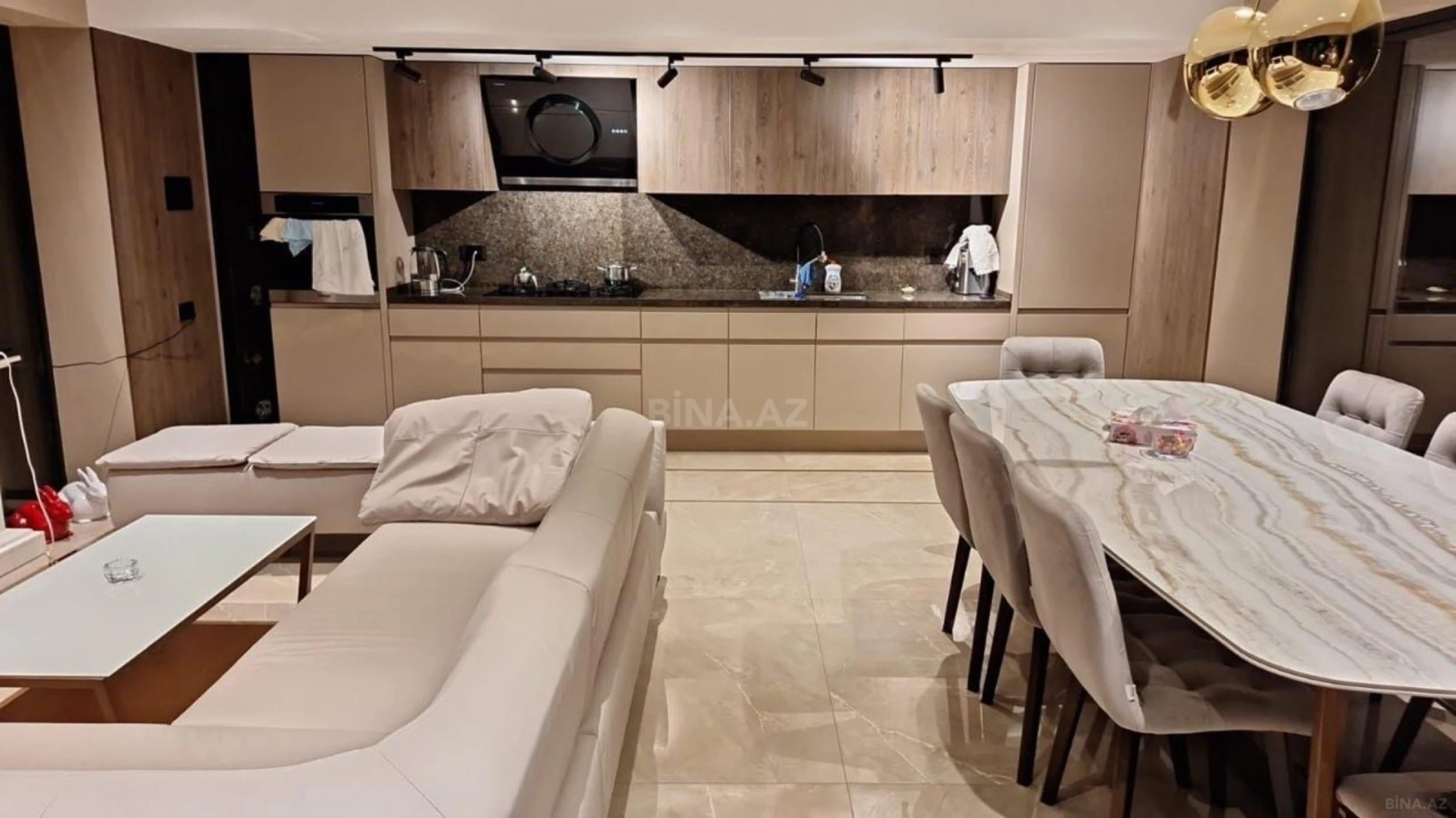 Kirayə verilir 5 otaqlı həyət evi 500 m²