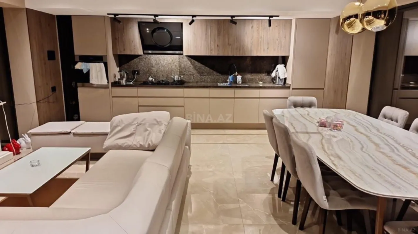 Kirayə verilir 5 otaqlı həyət evi 500 m²