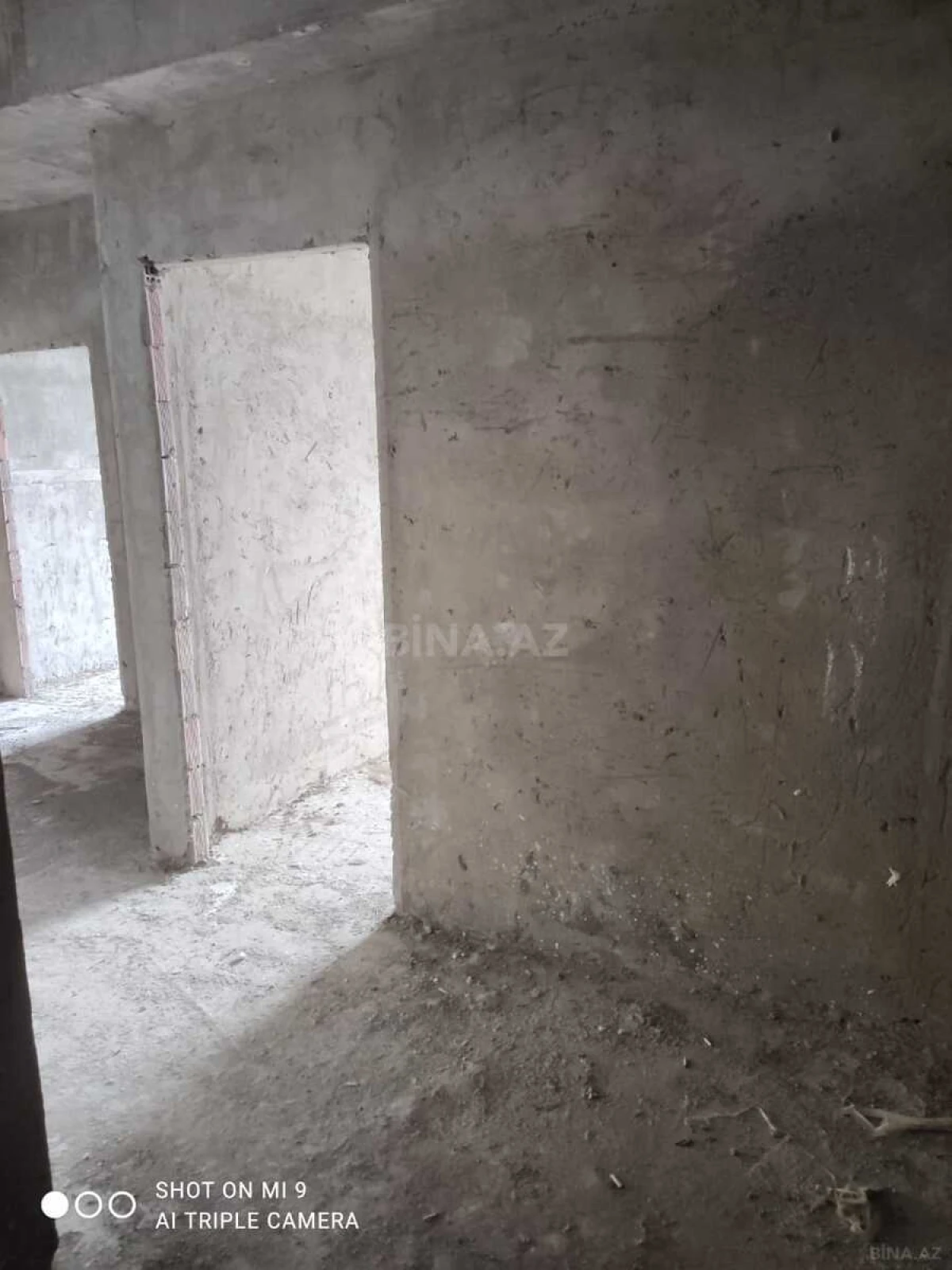 Satılır 3 otaqlı mənzil 122.1 m²