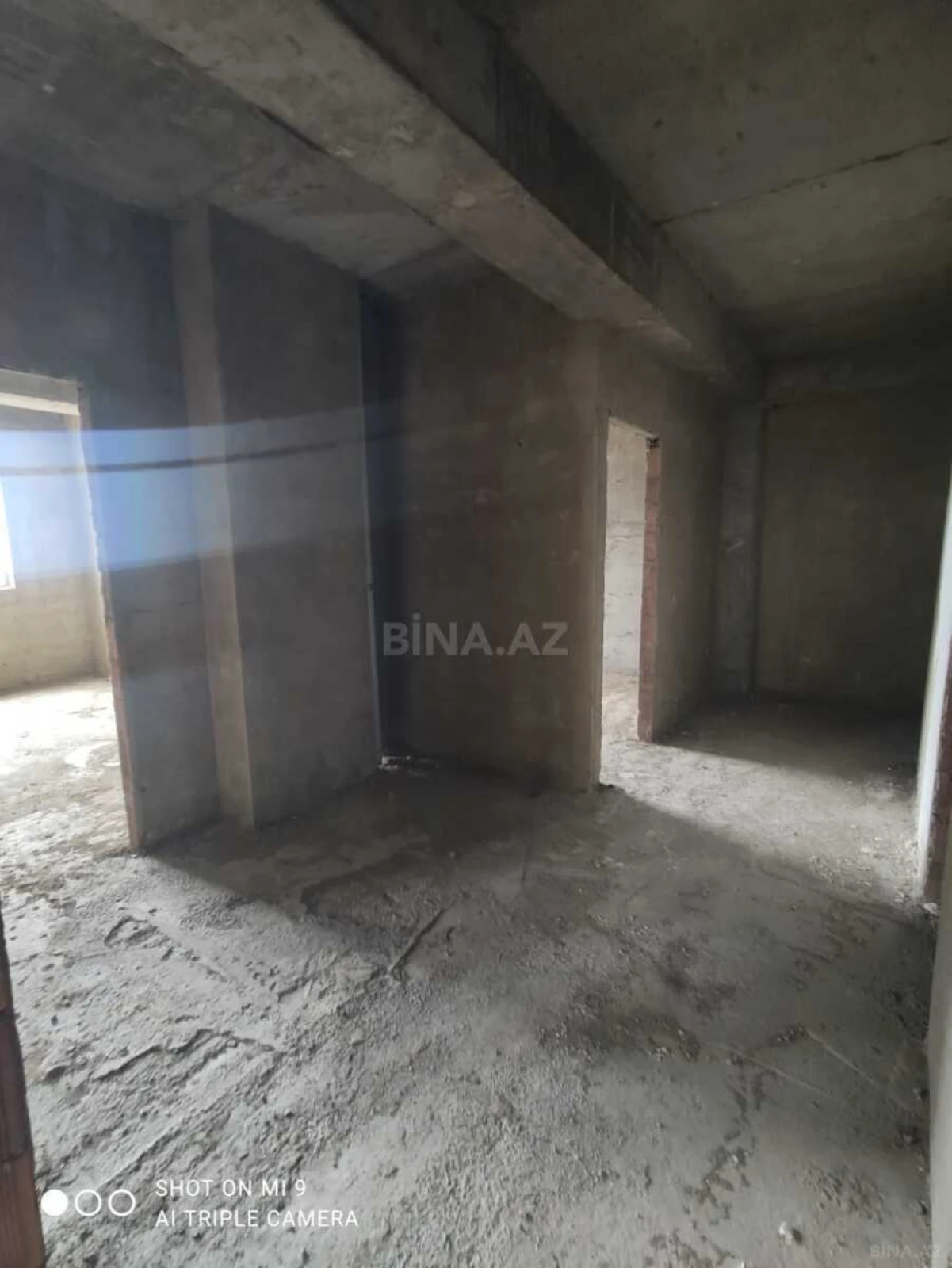 Satılır 3 otaqlı mənzil 122.1 m²