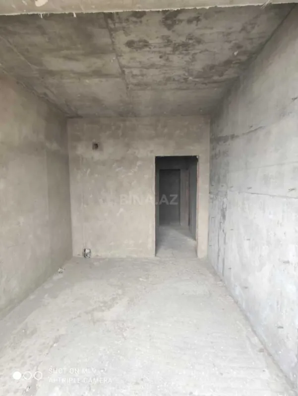 Satılır 3 otaqlı mənzil 122.1 m²