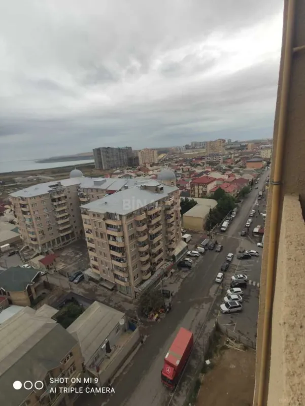 Satılır 3 otaqlı mənzil 122.1 m²