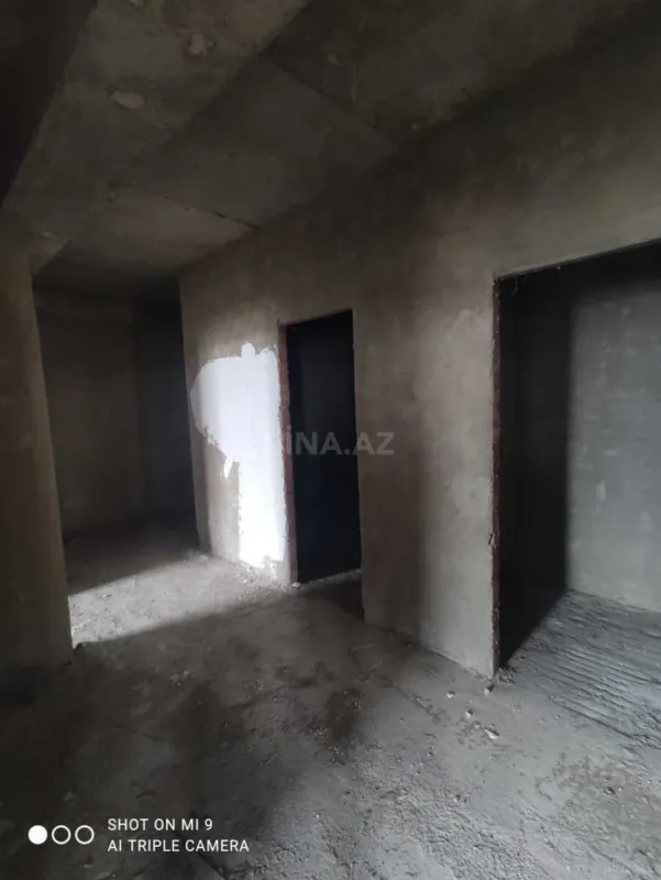 Satılır 3 otaqlı mənzil 122.1 m²