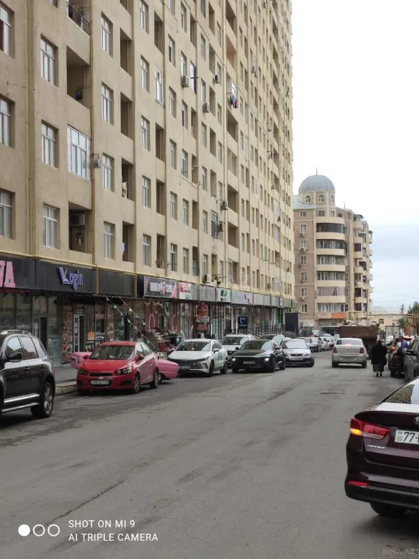 Satılır 3 otaqlı mənzil 122.1 m²