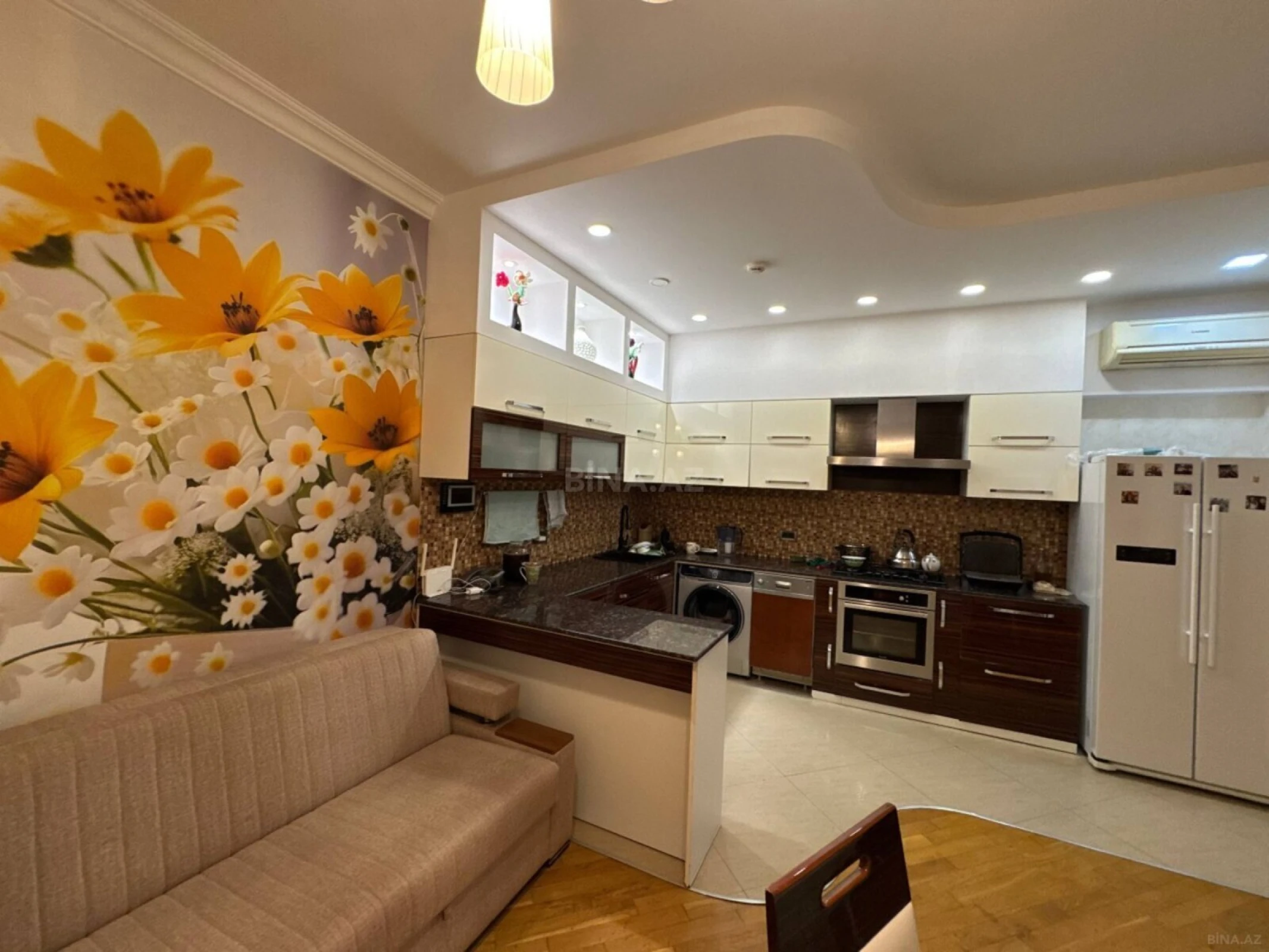Satılır 6 otaqlı həyət evi 250 m²