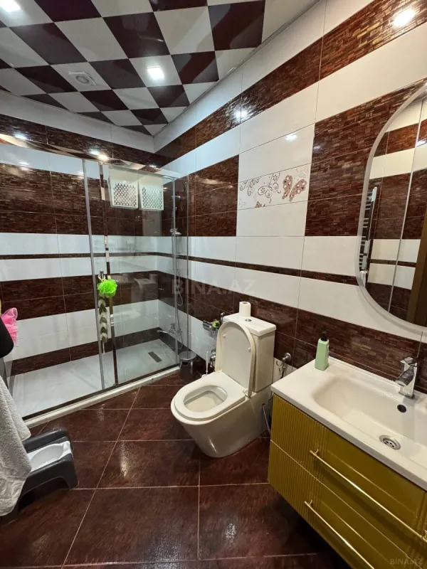 Satılır 6 otaqlı həyət evi 250 m²