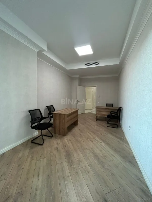Kirayə verilir 3 otaqlı ofis 116 m²