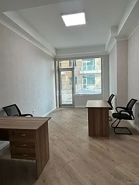 Kirayə verilir 3 otaqlı ofis 116 m²
