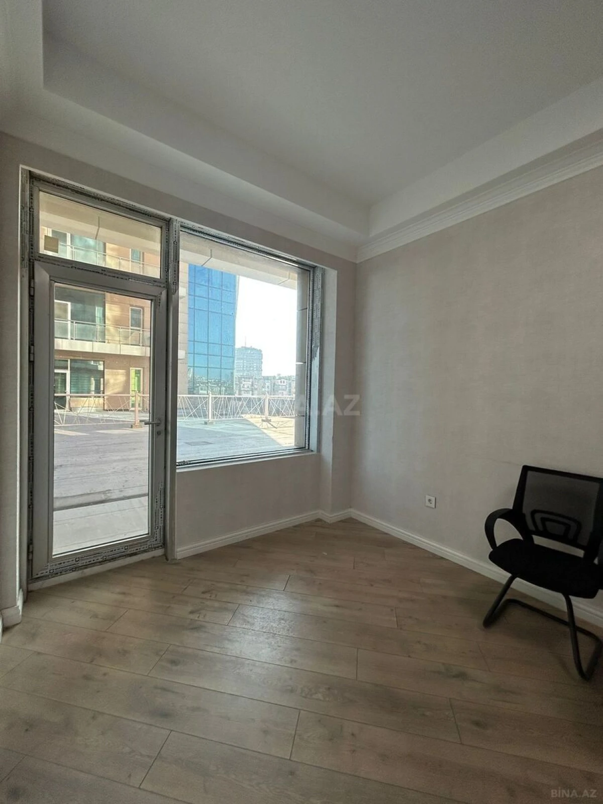 Kirayə verilir 3 otaqlı ofis 116 m²
