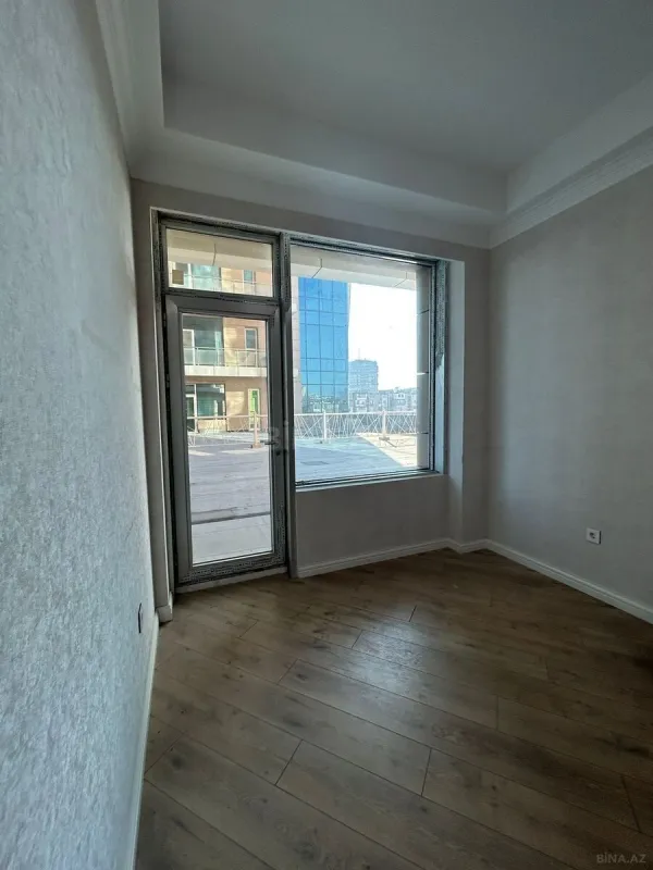 Kirayə verilir 3 otaqlı ofis 116 m²